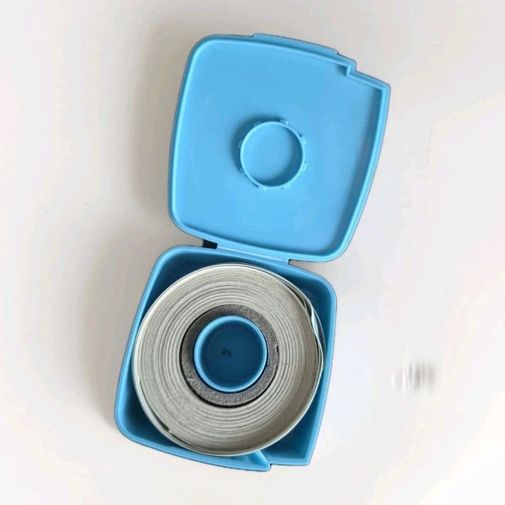 Tupperware vintage aqua